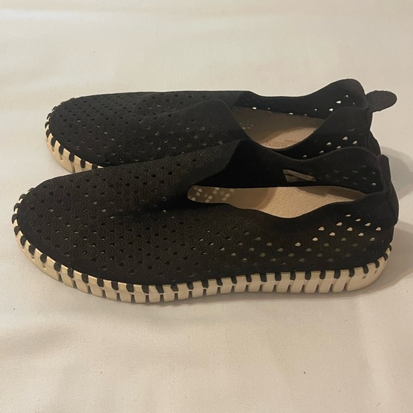 Ilse Jacobsen Black and Cream Perforated Footwear - Picture 4 of 6